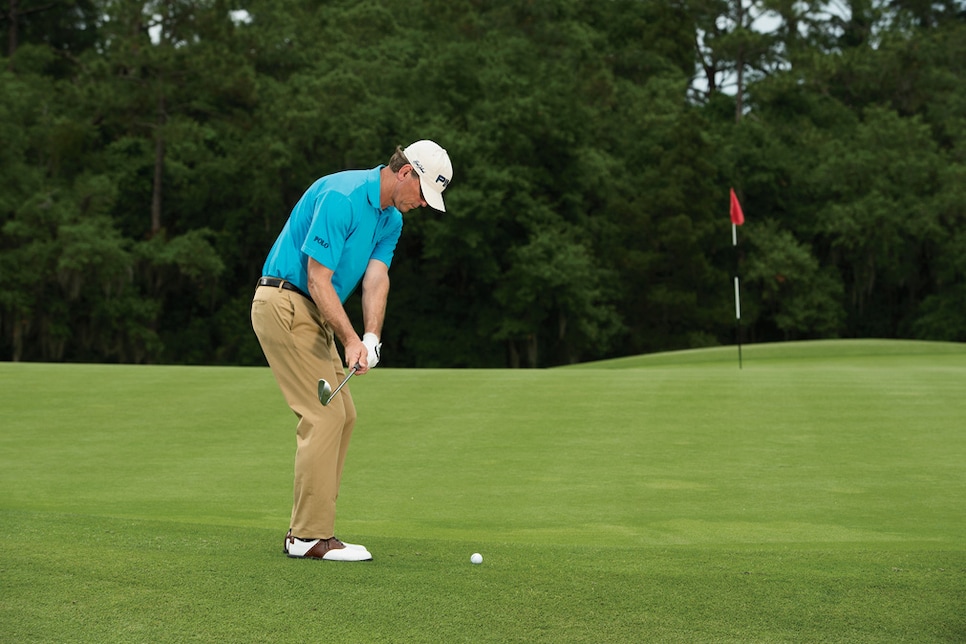 The Right Way To Chip | Instruction | Golf Digest