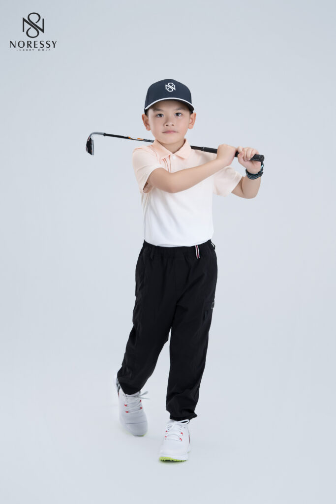 Lựa chọn quần áo golf cho trẻ em chất lượng tại Noressy